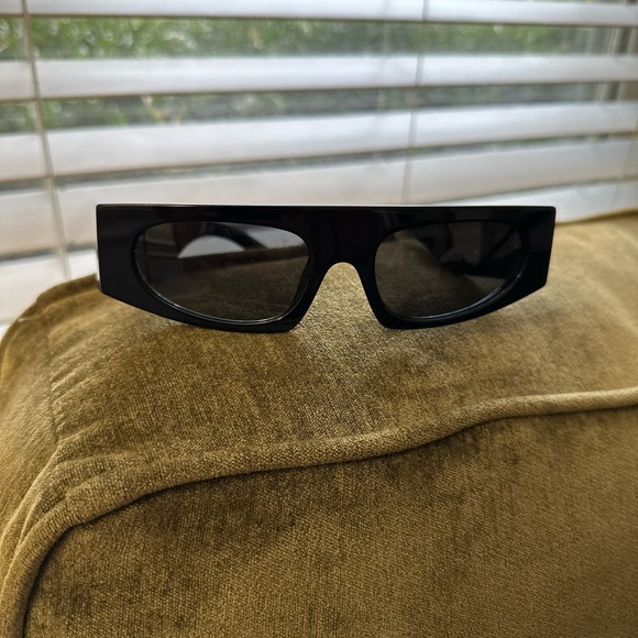 Dolce & Gabbana sunglasses - Picture 4 of 8